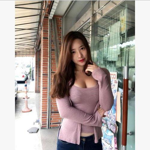 国产极品素人身材视频,惊艳亮相，网友直呼过瘾！