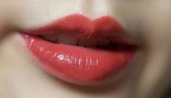 中国口红国产试色视频,中国美妆新势力崛起